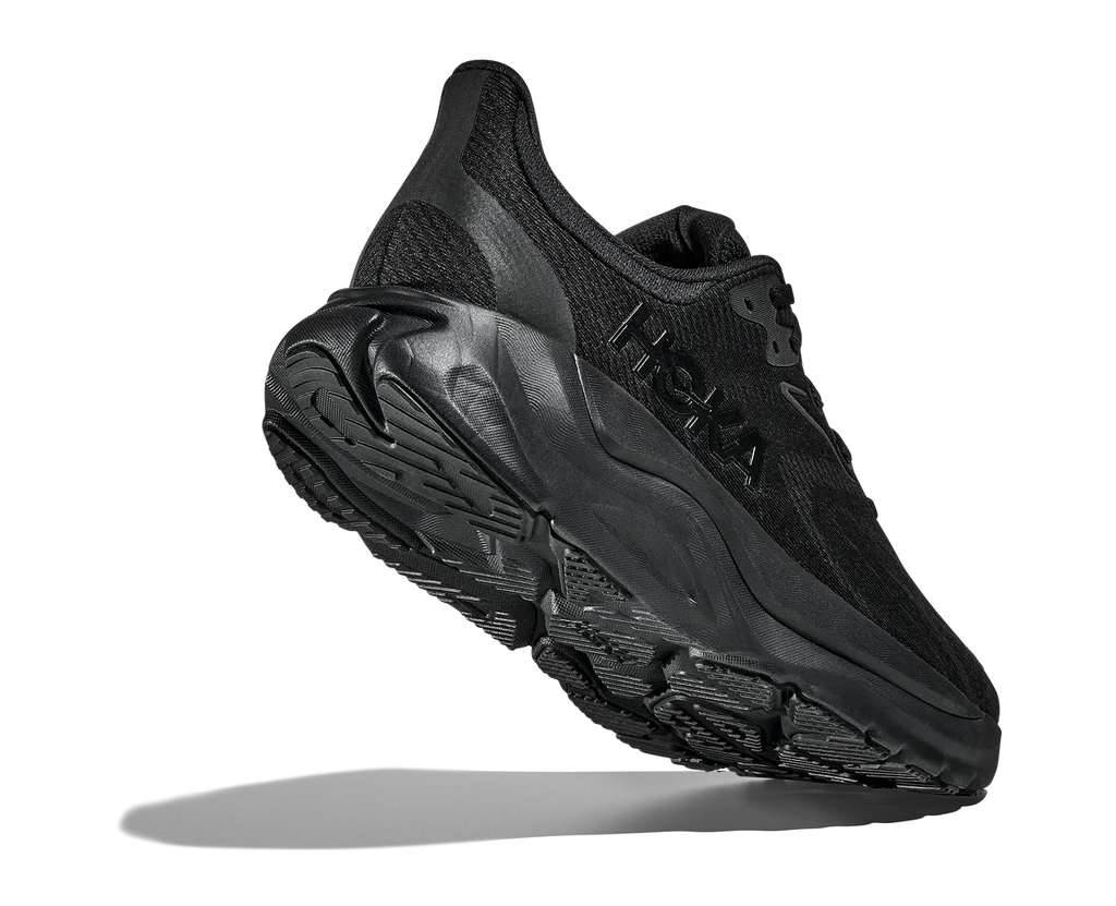 HOKA M ARAHI 8 BLACK